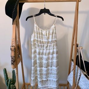 NWOT ivory dress gold detail🖤